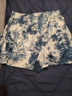 Under Armour Blue White Tie-Dye Athletic Shorts